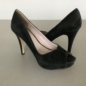Nine West Size 8M Black Suede Pumps